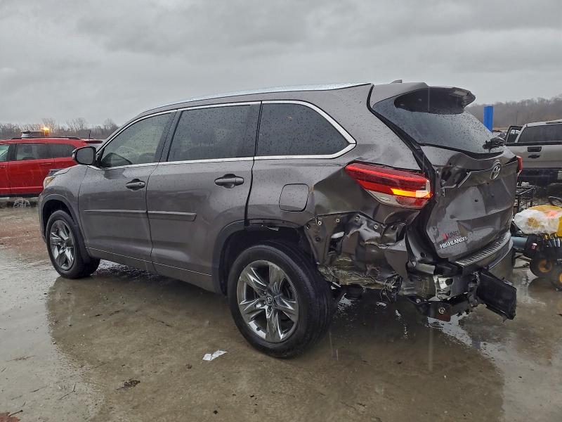 Photo 2 from auction – 2019 TOYOTA HIGHLANDER with VIN 5TDDZRFH3KS944920
