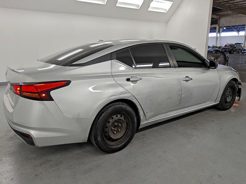 Photo 3 from auction – 2020 NISSAN ALTIMA S with VIN 1N4BL4BV7LC224259