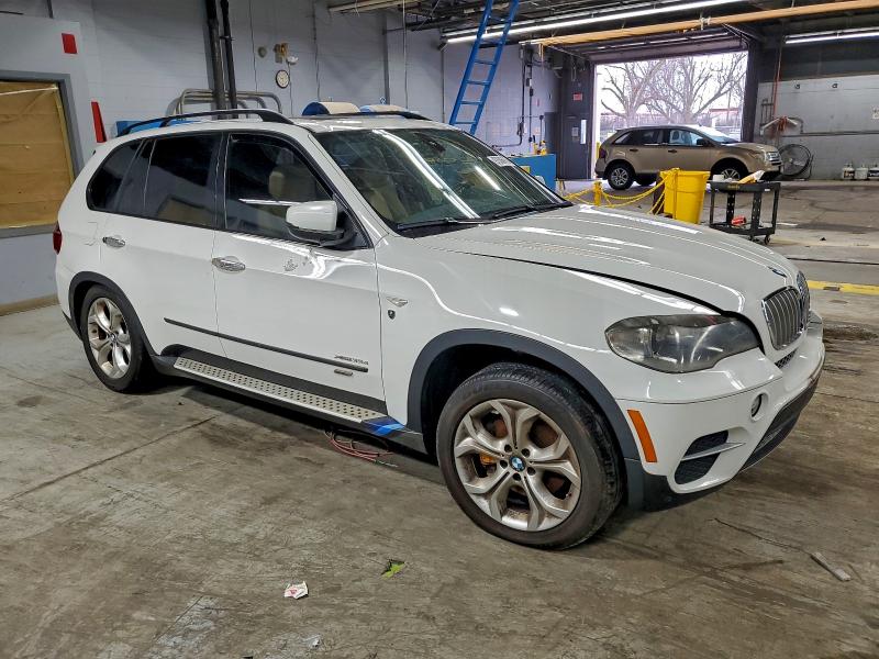 Photo 4 from auction – 2011 BMW X5 XDRIVE3 with VIN 5UXZW0C54BL661270