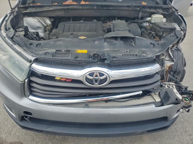 Photo 11 from auction – 2015 TOYOTA HIGHLANDER with VIN 5TDJKRFH5FS133293