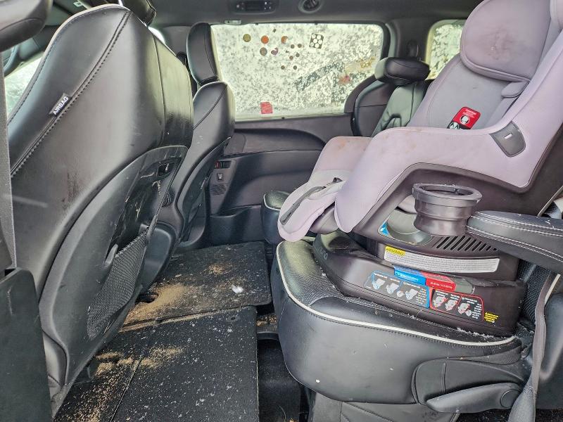 Photo 11 from auction – 2018 CHRYSLER PACIFICA L with VIN 2C4RC1GG5JR260201