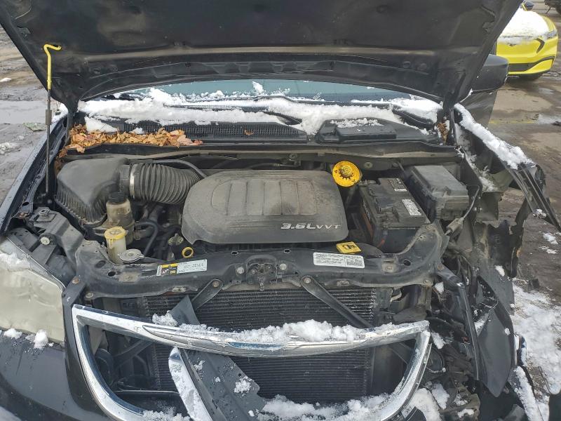 Photo 12 from auction – 2014 CHRYSLER TOWN & COU with VIN 2C4RC1BG4ER274748
