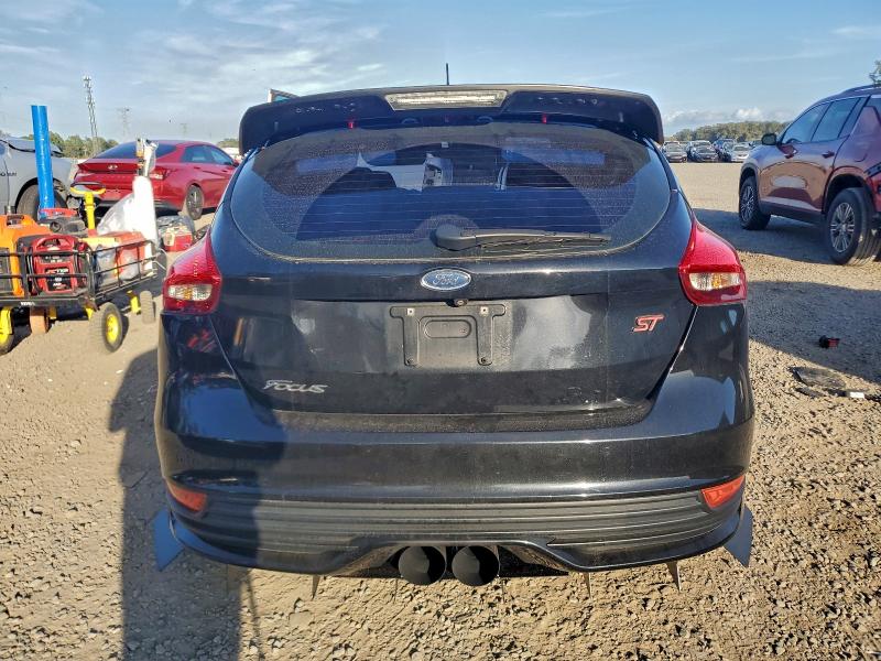 Photo 6 from auction – 2017 FORD FOCUS ST with VIN 1FADP3L93HL208673