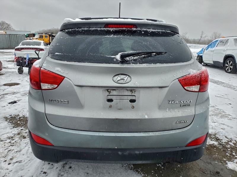 Photo 6 from auction – 2012 HYUNDAI TUCSON GLS with VIN KM8JUCAC3CU465240