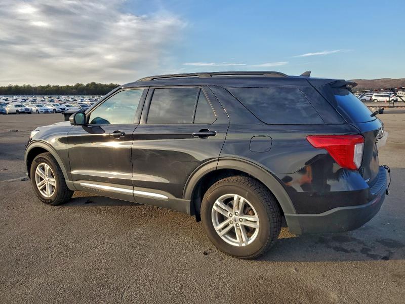 Photo 2 from auction – 2021 FORD EXPLORER X with VIN 1FMSK8DH6MGA53960