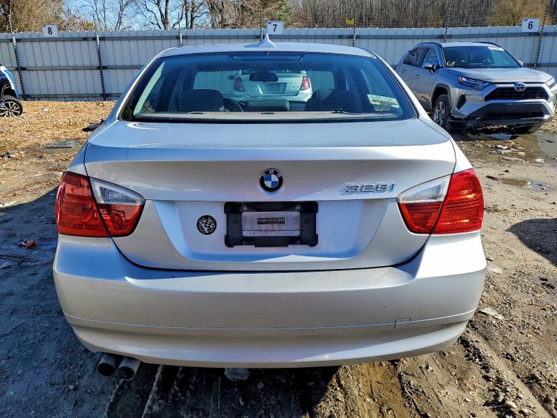 Photo 6 from auction – 2007 BMW 328 I with VIN WBAVA37597NL11300