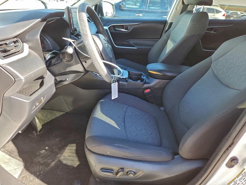 Photo 7 from auction – 2020 TOYOTA RAV4 XLE with VIN 2T3P1RFV3LC080415