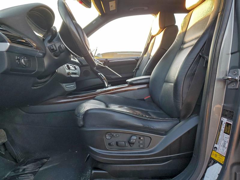 Photo 7 from auction – 2011 BMW 5 SERIES with VIN 5UXZW0C56BL370155