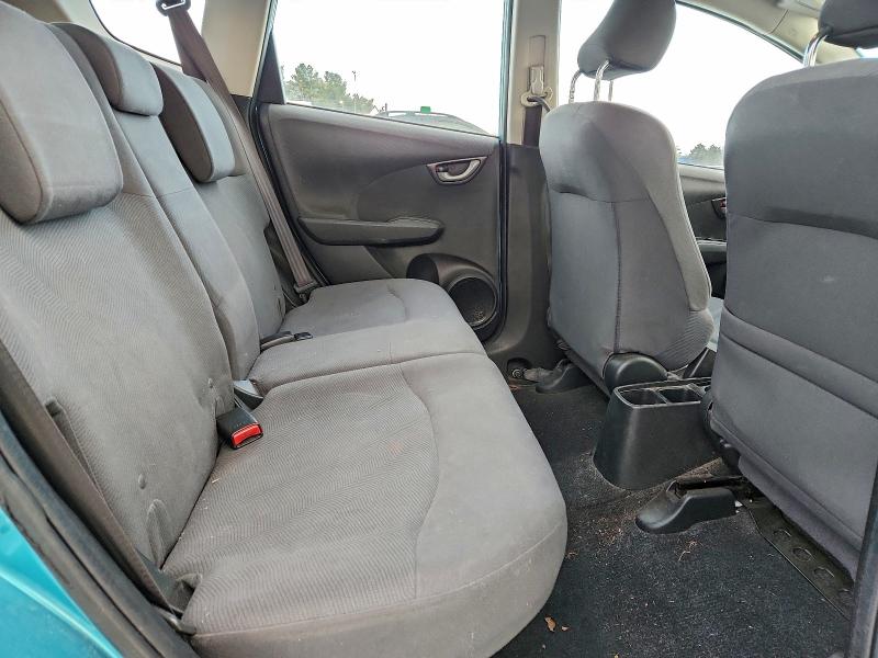 Photo 10 from auction – 2013 HONDA FIT with VIN JHMGE8H37DC054010