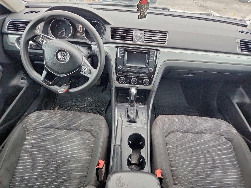 Photo 8 from auction – 2016 VOLKSWAGEN PASSAT S with VIN 1VWAS7A34GC007619