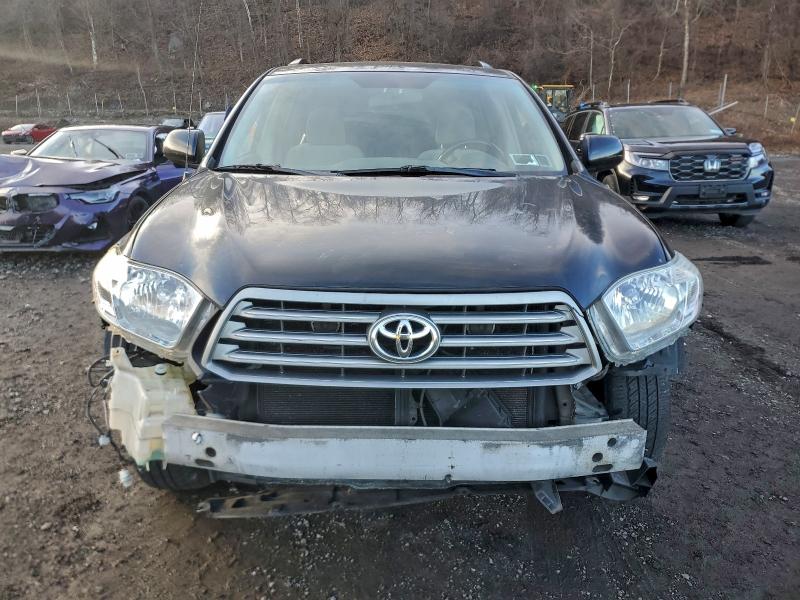 Photo 5 from auction – 2009 TOYOTA HIGHLANDER with VIN JTEES41A692150397