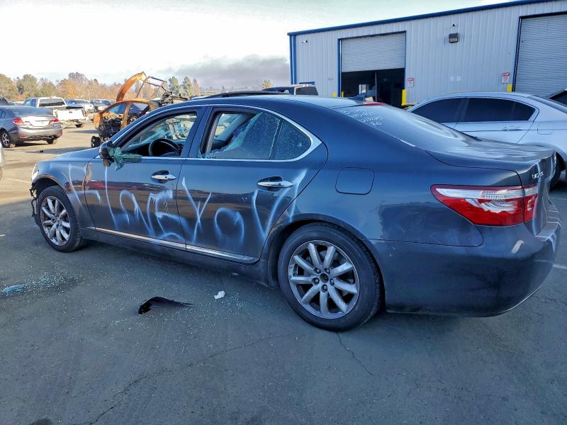 Photo 2 from auction – 2007 LEXUS LS 460 with VIN JTHBL46F275012679