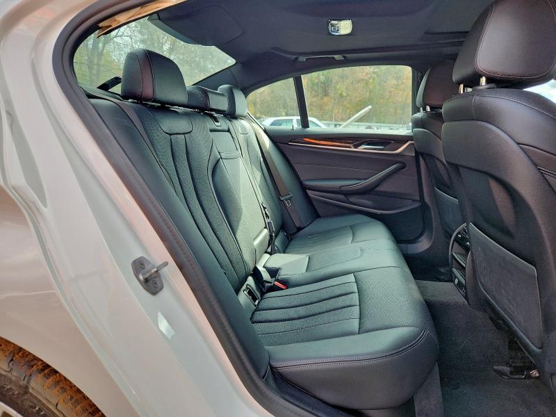 Photo 10 from auction – 2021 BMW 530 I with VIN WBA53BH00MCF68802