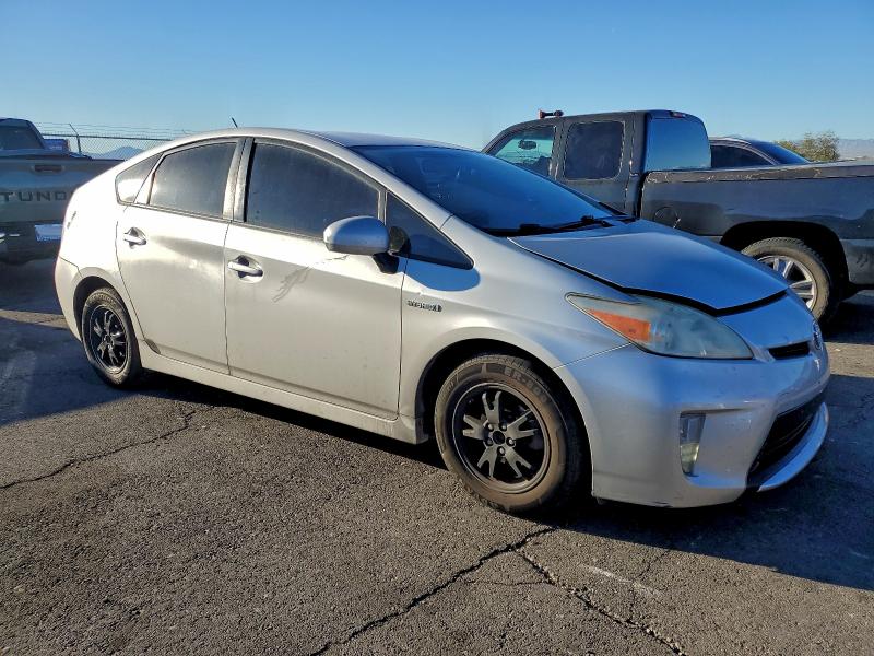 Photo 4 from auction – 2013 TOYOTA PRIUS with VIN JTDKN3DU3D5560774