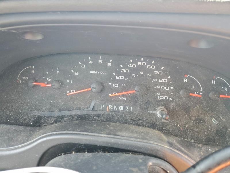 Photo 9 from auction – 2005 FORD ECONOLINE with VIN 1FTRE14WX5HA58350