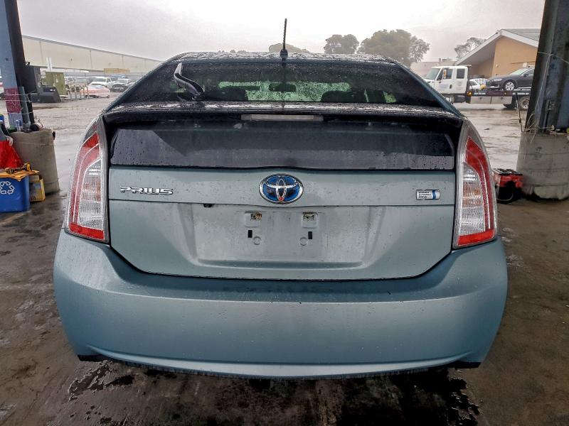 Photo 6 from auction – 2015 TOYOTA PRIUS with VIN JTDKN3DUXF1900688