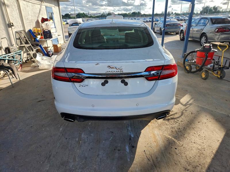 Photo 6 from auction – 2015 JAGUAR XF 2.0T PR with VIN SAJWA0FS4FPU60747