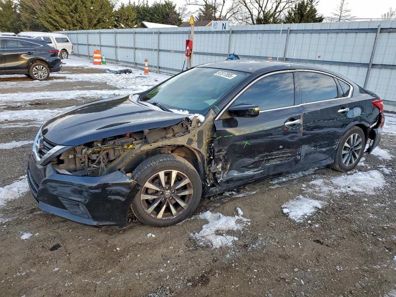 NISSAN ALTIMA 2.5 2017 with VIN 1N4AL3AP4HC153053 - Photo from auction