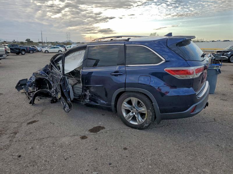 Photo 2 from auction – 2015 TOYOTA HIGHLANDER with VIN 5TDDKRFH3FS078646