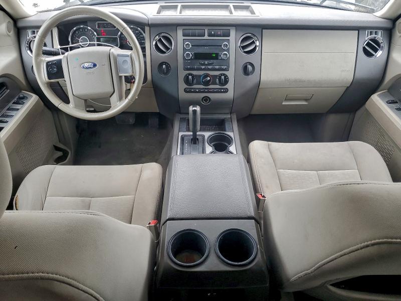 Zdjęcie 8 z aukcji – 2011 FORD EXPEDITION z VIN 1FMJK1G54BEF43097