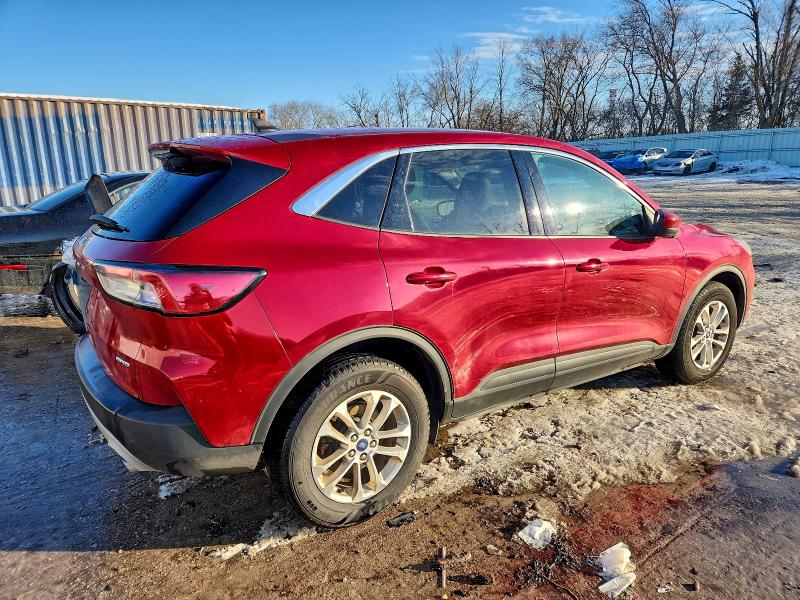Photo 3 from auction – 2020 FORD ESCAPE SE with VIN 1FMCU9G63LUC50843