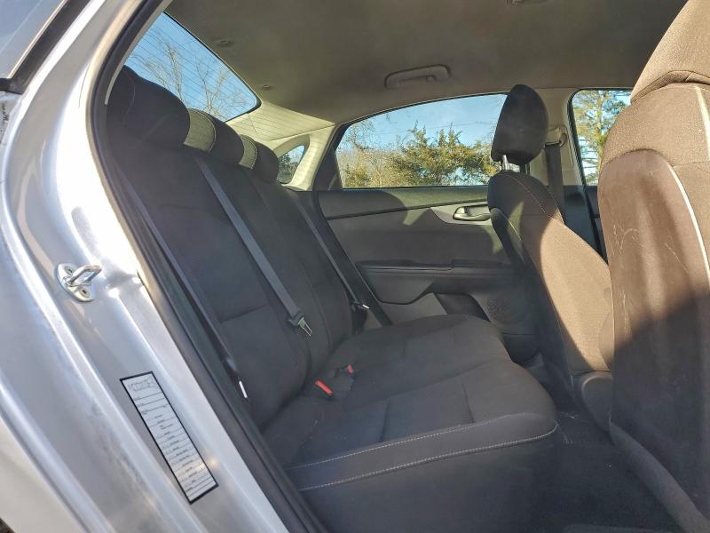 Photo 10 from auction – 2021 KIA FORTE with VIN 3KPF24AD9ME352973