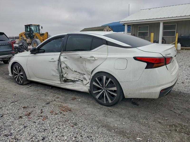 Photo 2 from auction – 2019 NISSAN ALTIMA SR with VIN 1N4BL4CV1KC185729