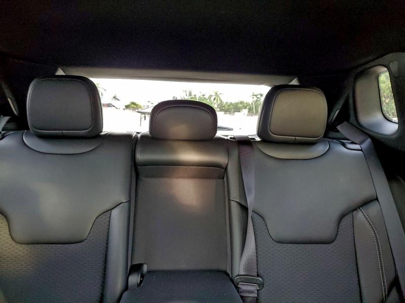 Photo 10 from auction – 2023 JEEP COMPASS LA with VIN 3C4NJDBN5PT530190