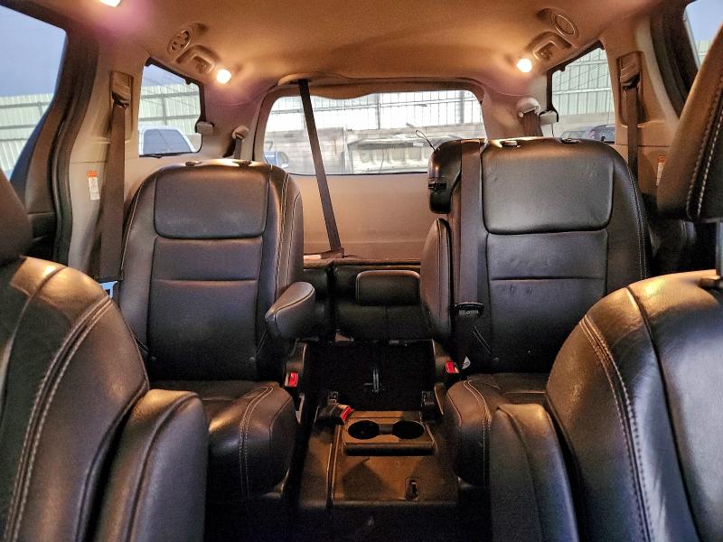 Photo 10 from auction – 2017 TOYOTA SIENNA SE with VIN 5TDXZ3DC8HS846282