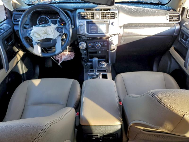 Photo 8 from auction – 2017 TOYOTA 4RUNNER SR with VIN JTEBU5JR0H5479358