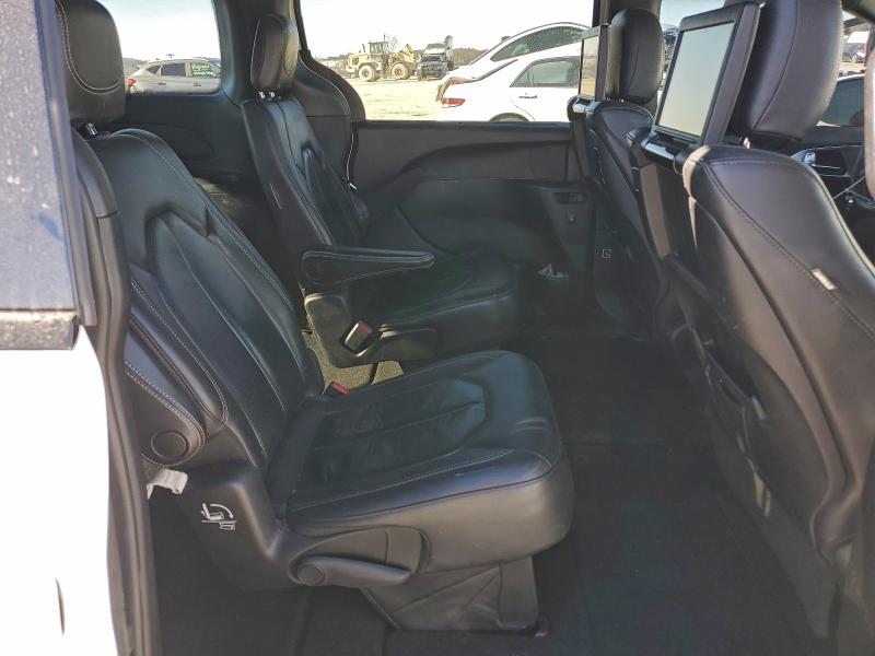 Photo 11 from auction – 2019 CHRYSLER PACIFICA T with VIN 2C4RC1EG8KR705535