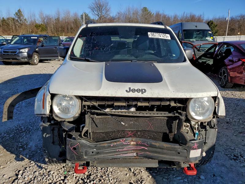 Photo 5 from auction – 2016 JEEP RENEGADE T with VIN ZACCJBCT1GPD78859