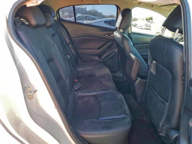 Photo 10 from auction – 2018 MAZDA 3 with VIN 3MZBN1L36JM276961