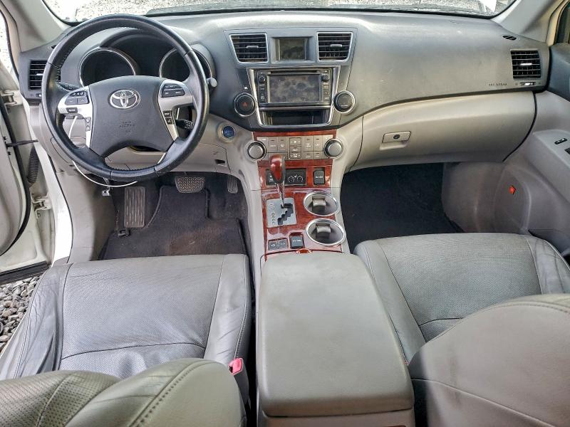 Photo 8 from auction – 2013 TOYOTA HIGHLANDER with VIN JTEDC3EH1D2012995