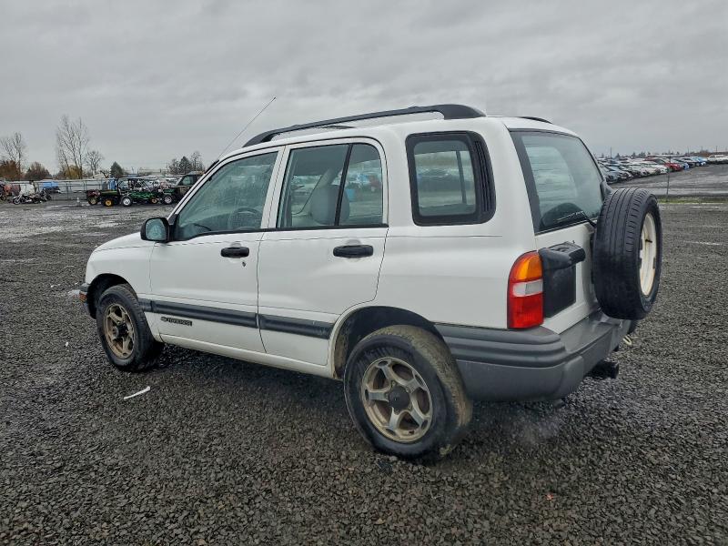 Photo 2 from auction – 2000 CHEVROLET TRACKER with VIN 2CNBJ13C2Y6932491