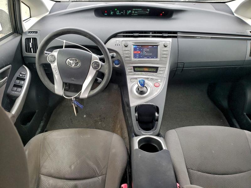 Photo 8 from auction – 2013 TOYOTA PRIUS with VIN JTDKN3DU9D5597702