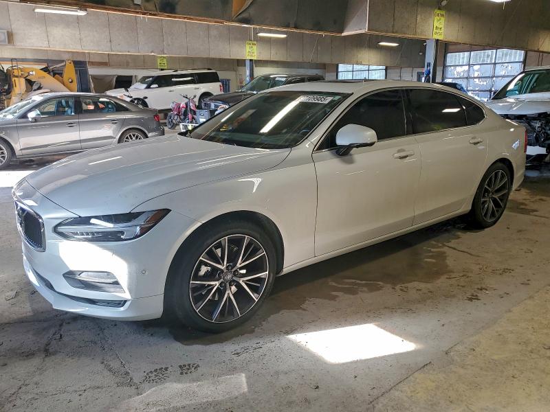VOLVO S90 T5 MOM 2018 with VIN LVY982MK3JP019134 - Photo from auction