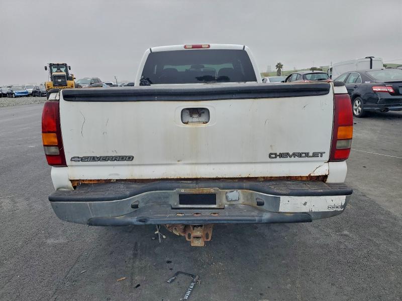 Photo 6 from auction – 2002 CHEVROLET SILVERADO with VIN 1GCEC19T62E173754