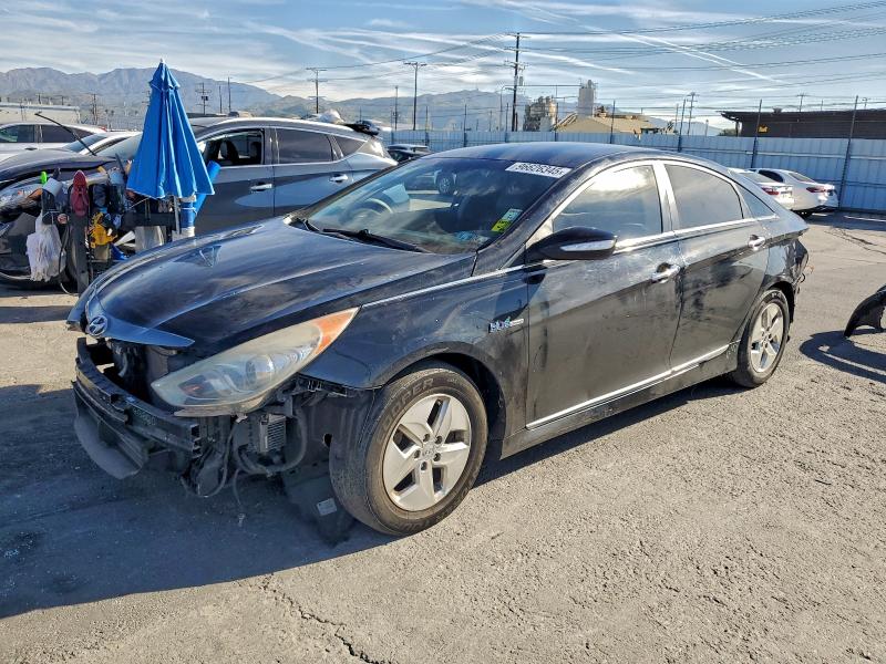 HYUNDAI SONATA HYB 2012 with VIN KMHEC4A42CA037664 - Photo from auction
