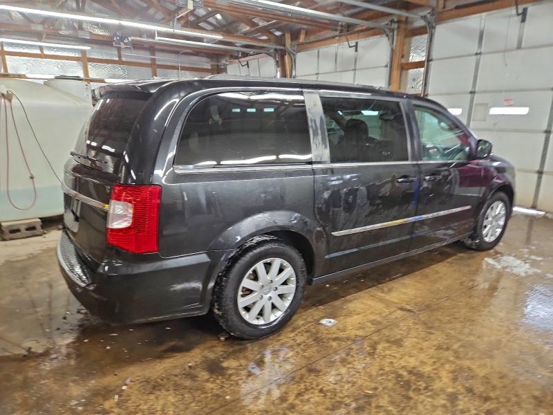 Photo 3 from auction – 2016 CHRYSLER TOWN & COU with VIN 2C4RC1BG6GR290727