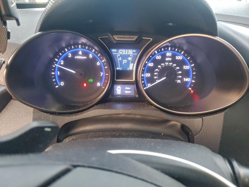 Photo 9 from auction – 2015 HYUNDAI VELOSTER T with VIN KMHTC6AE0FU241510