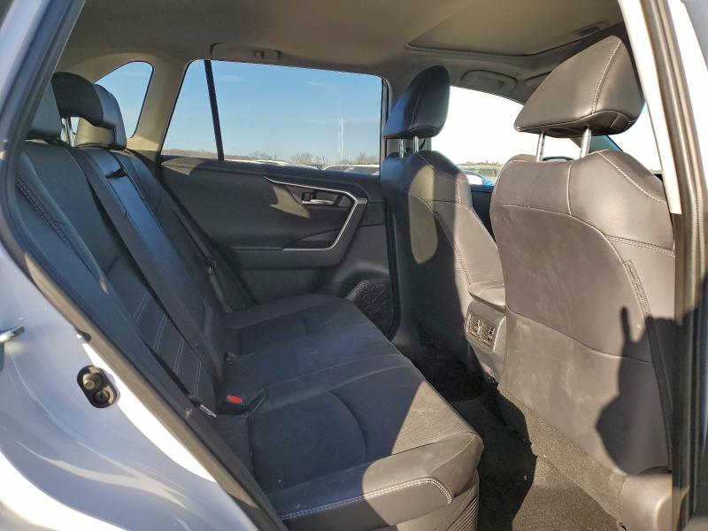 Photo 11 from auction – 2023 TOYOTA RAV4 LIMIT with VIN JTMD6RFV1PJ030328