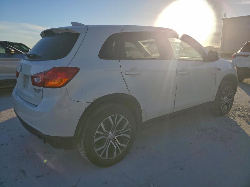 Photo 3 from auction – 2017 MITSUBISHI OUTLANDER with VIN JA4AP3AU8HZ008125