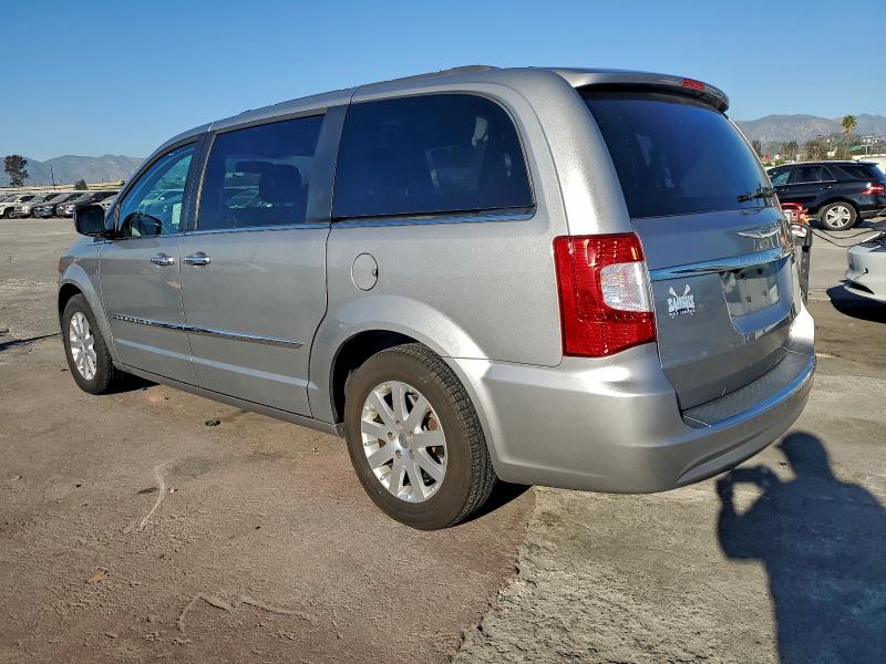 Photo 2 from auction – 2015 CHRYSLER TOWN & COU with VIN 2C4RC1BG2FR611242