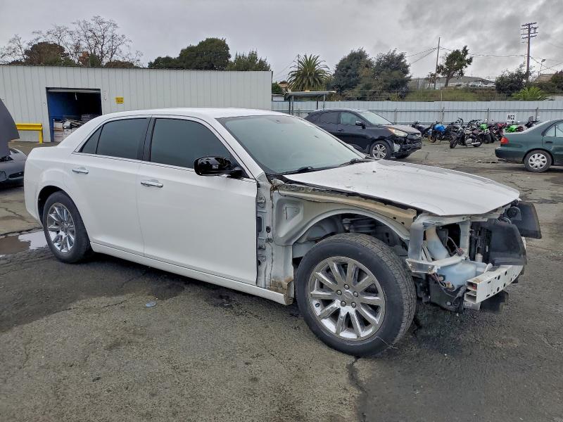 Photo 4 from auction – 2011 CHRYSLER 300 LIMITE with VIN 2C3CA5CG1BH598439