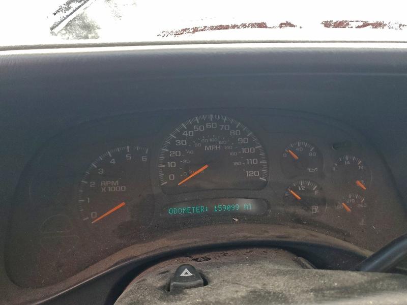 Photo 9 from auction – 2005 CHEVROLET SILVERADO with VIN 1GCEK14X95Z140872