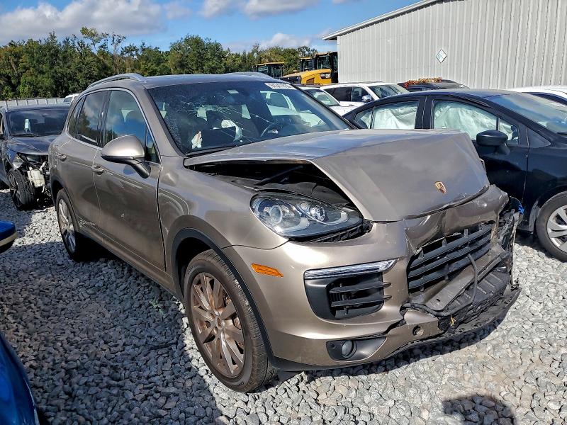Photo 4 from auction – 2018 PORSCHE CAYENNE S with VIN WP1AB2A29JLA61159