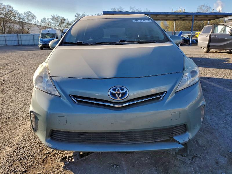 Photo 5 from auction – 2013 TOYOTA PRIUS V with VIN JTDZN3EUXD3245043