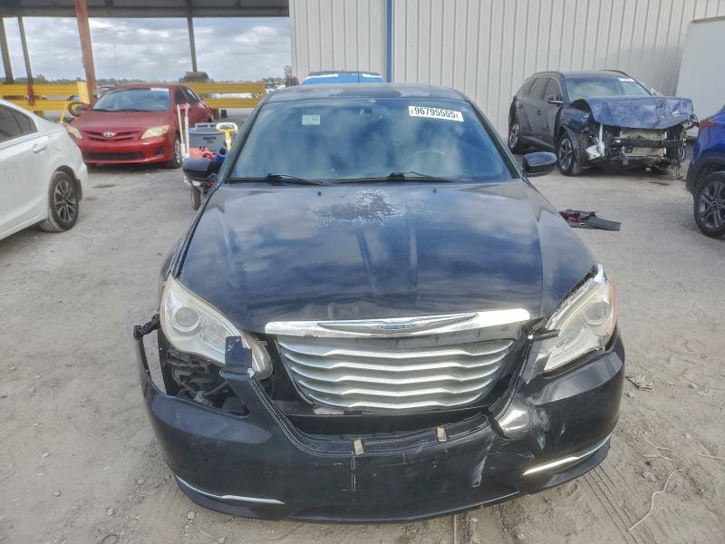 Photo 5 from auction – 2013 CHRYSLER 200 TOURIN with VIN 1C3CCBBBXDN633472