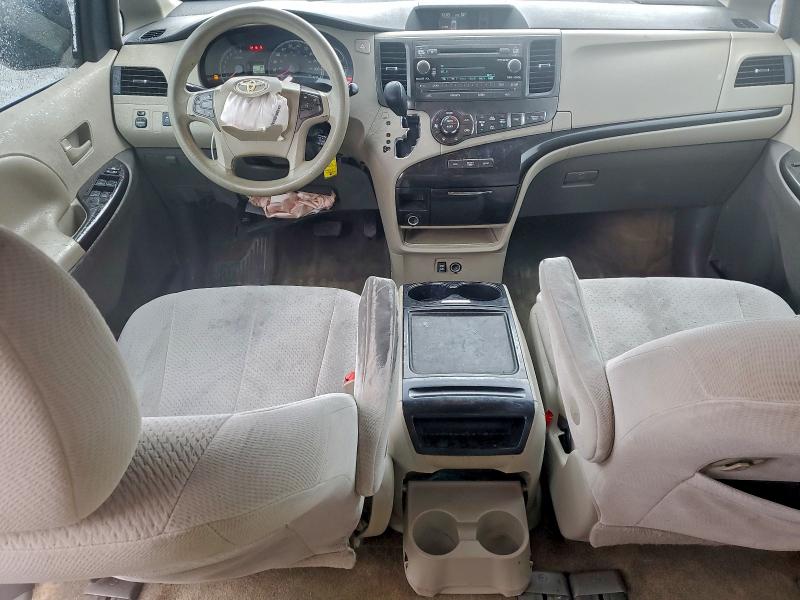 Photo 8 from auction – 2013 TOYOTA SIENNA LE with VIN 5TDKK3DC4DS306324